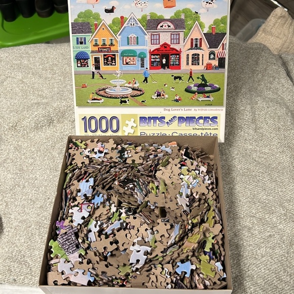 🔴3/$20🔴Bits and Pieces Jigsaw Puzzle Dog Lover's Lane - Picture 3 of 3